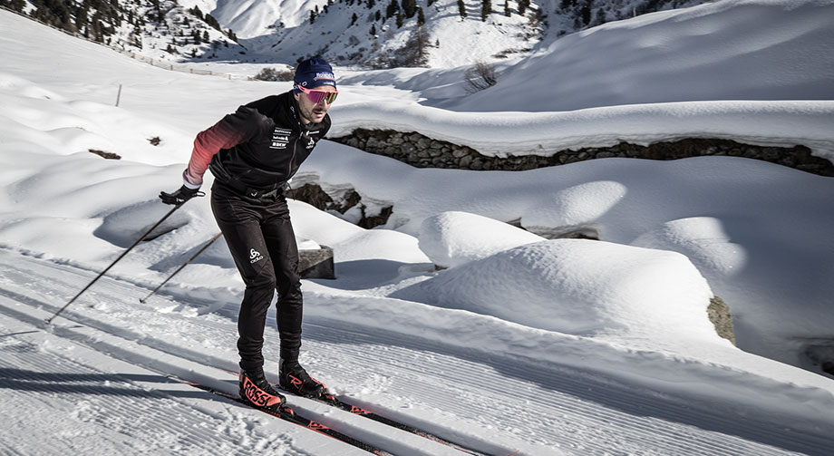 Jason Rüesch: langlaufen entlang dem Sertigbach.